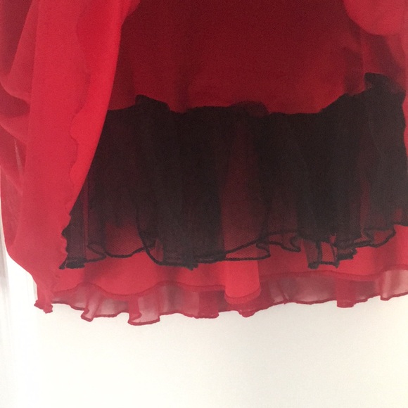 Red Dress - Picture 4 of 7